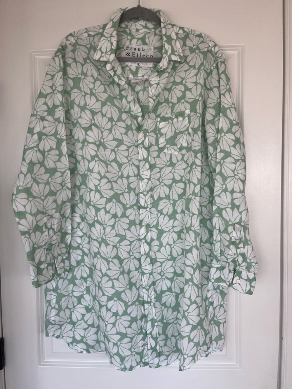 Frank & Eileen Mint Green and White Floral Button-Down